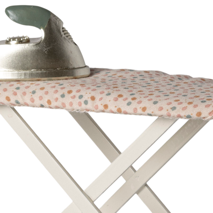 Maileg Ironing Board and Iron - Mouse - Spotty