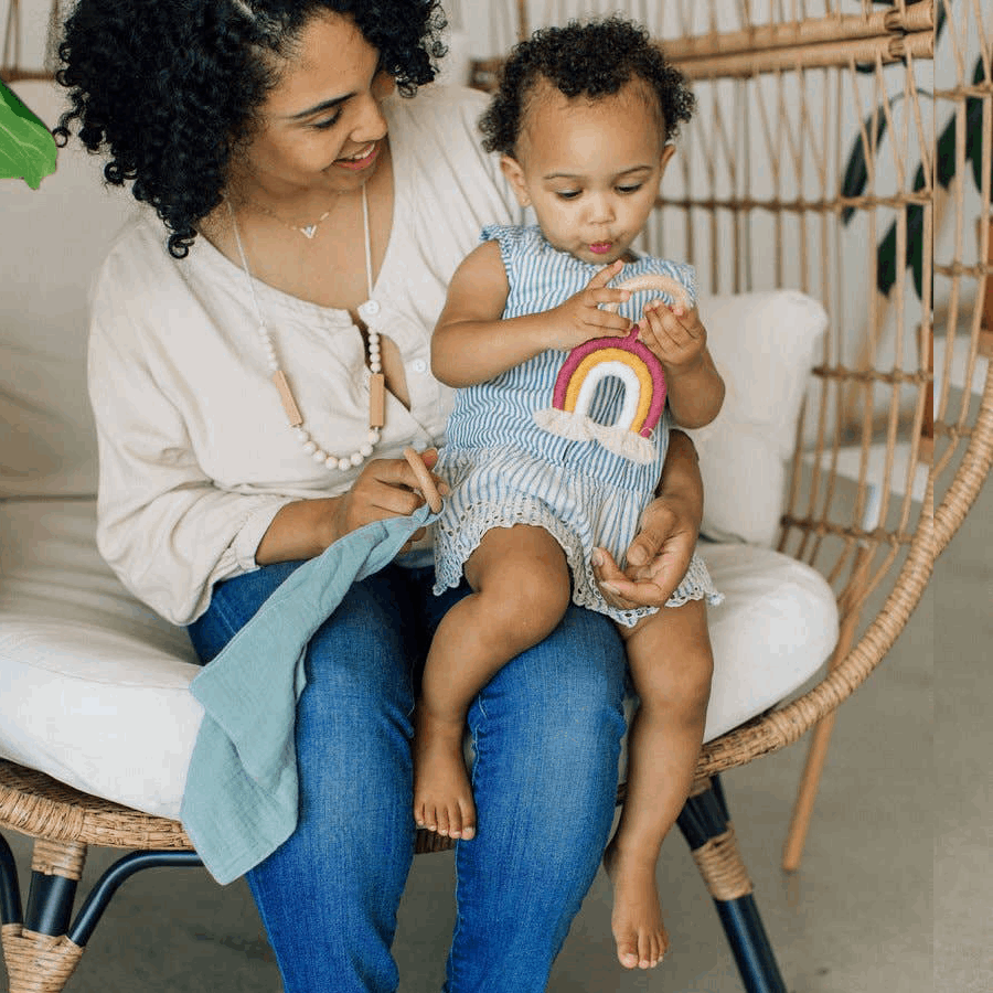 Chewable Charm Rainbow Macrame Teether - Berry & White